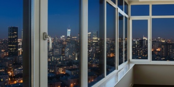 Тёплое остекление балкона с утеплением.